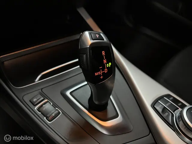 BMW 2 Serie Cabrio 218i Executive 2018 Benzine 20