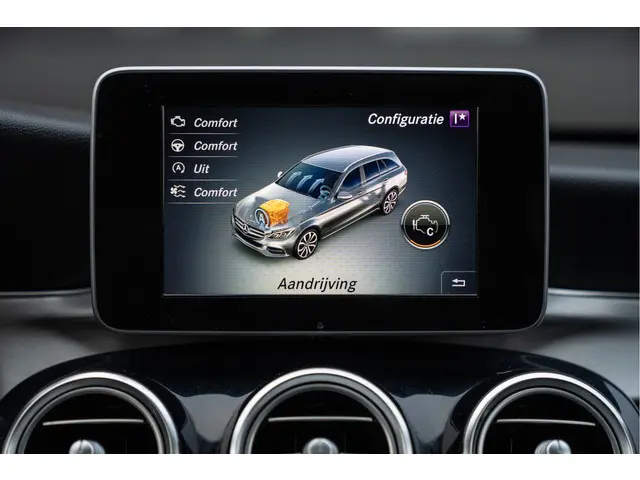 Mercedes-Benz C-Klasse Estate C180 AMG | 2017 Benzine 19