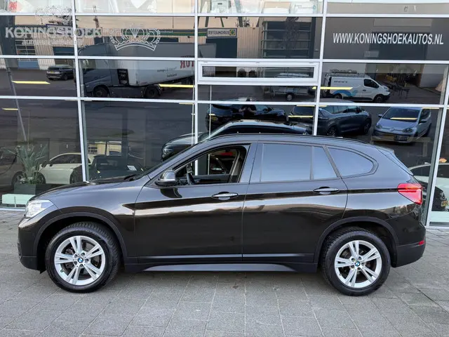 BMW X1 SDrive18i 2018 Benzine 11