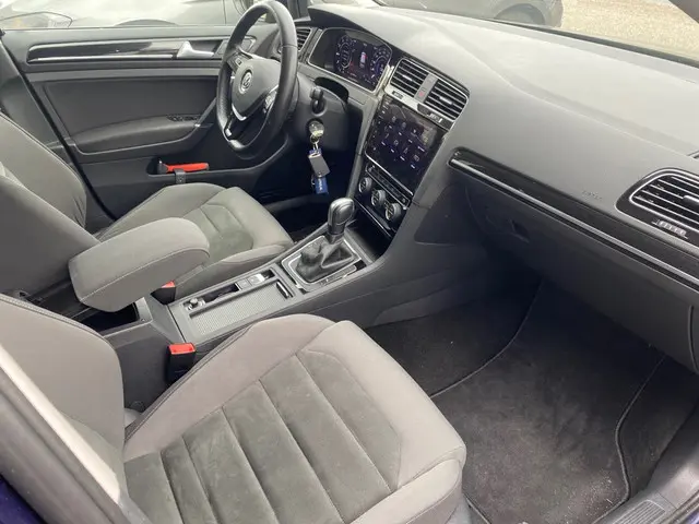 Volkswagen Golf 1.5 TSI Highline 2020 Benzine 11