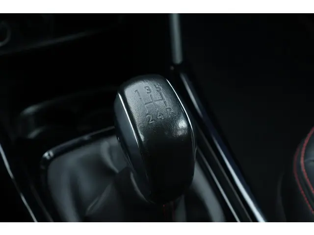 Peugeot 2008 1.2 PureTech GT-line 2018 Benzine 19