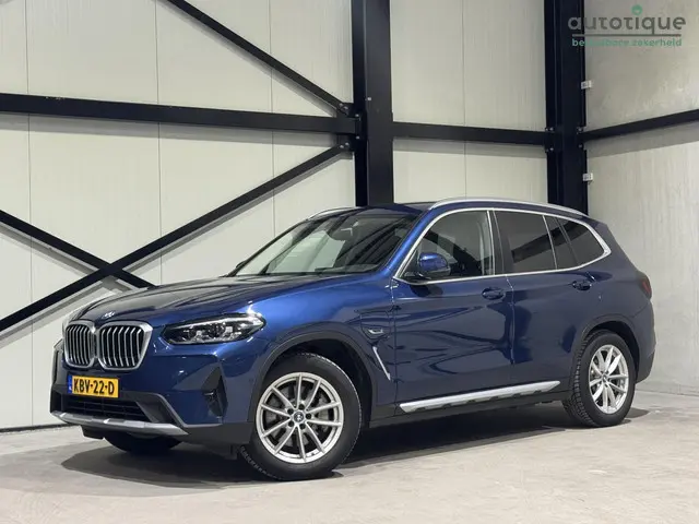 BMW X3 xDrive30e Business Edition 2022 Hybride Benzine