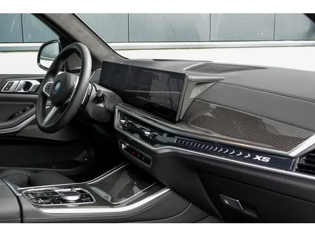 BMW X5 xDrive50e 2024 Hybride Benzine 7