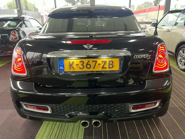MINI Cooper S Coupé 1.6 12 Garantie AUTOMAAT 2012 Benzine 6