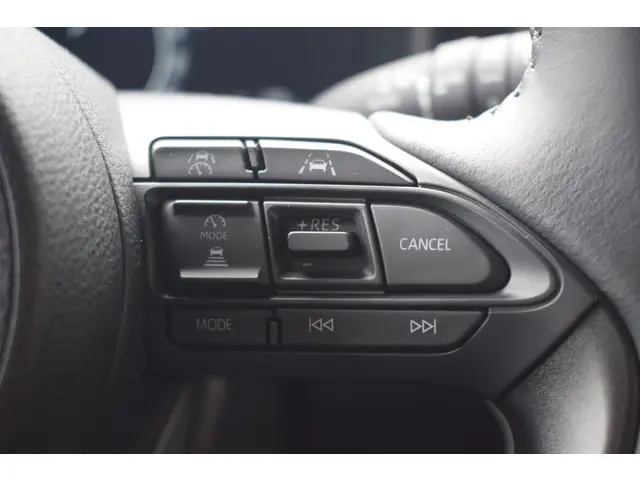 Mazda 2 Hybrid 1.5 Homura Plus 2025 Hybride Benzine 19