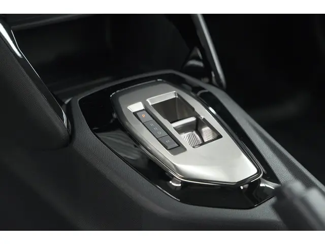 Peugeot 208 PureTech 100 EAT8 Active Pack 2023 Benzine 4