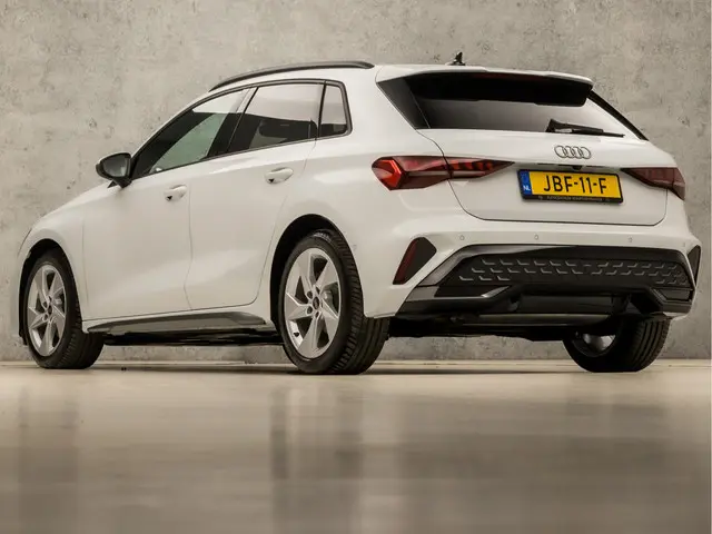 Audi A3 Sportback 30 TFSI S-Line Sport 2025 Benzine 3