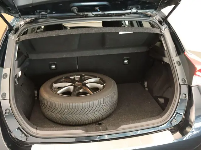 Toyota Auris 1.8 Hybrid Dynamic 2017 Hybride Benzine 37