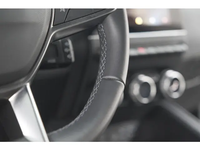 Renault Clio TCe 90 GPF techno 2025 Benzine 40