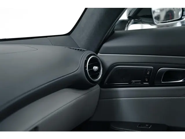 Mercedes-Benz AMG GT 4.0 Premium 2022 Benzine 47