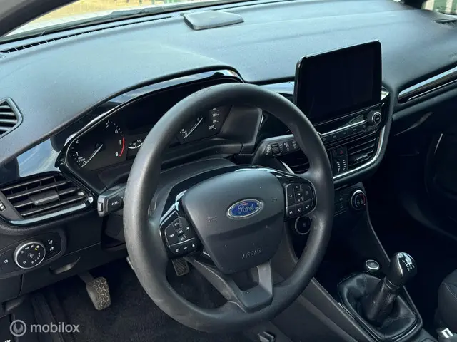 Ford Fiesta 1.1 Trend/CarPlay/Navi/NAP 2018 Benzine 12