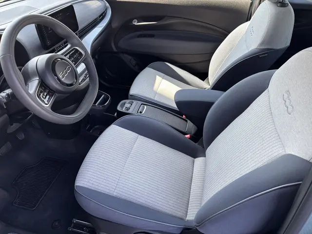 Fiat 500e 3+1 Icon 42 kWh 2021 Elektrisch 15