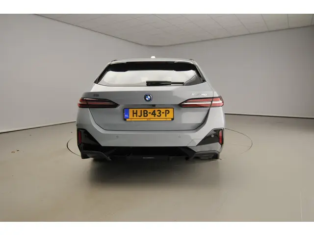 BMW i5 Touring eDrive40 2025 Elektrisch 3