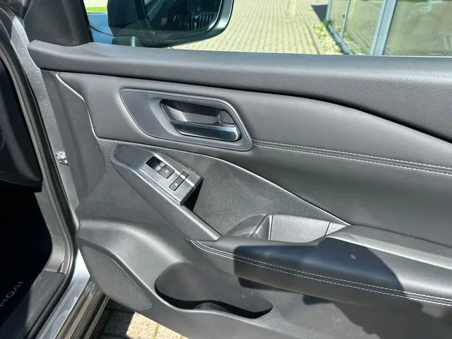 Nissan QASHQAI 1.3 MHEV 2023 Hybride Benzine 20