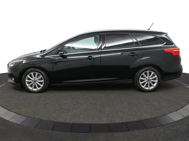 Ford Focus Wagon 1.5 Titanium Automaat Navi 2018 Benzine 3