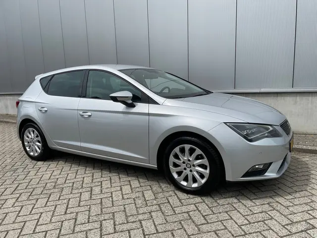 SEAT Leon 1.0 EcoTSI Style Connect Navigatie 2016 Benzine 5