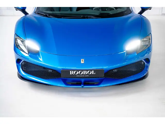 Ferrari 296 GTS 2024 Hybride Benzine 24