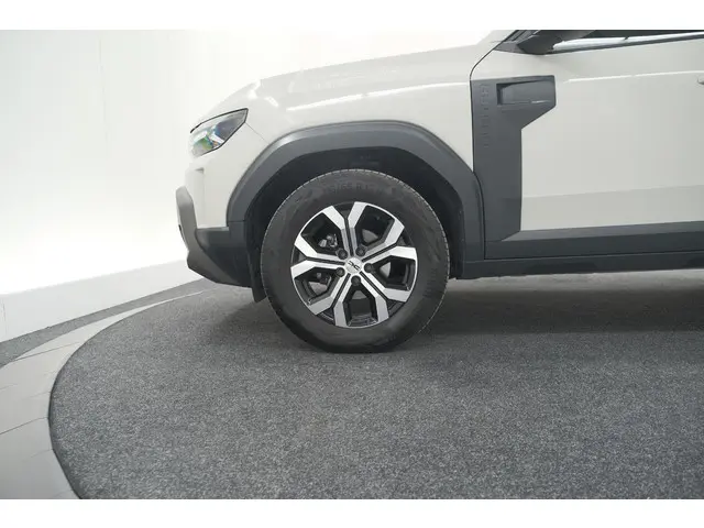 Dacia Duster Mild Hybrid 130 Expression 2025 Benzine 15