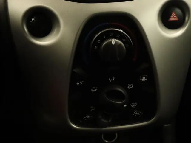 Toyota Aygo 1.0 VVT-i x-play 2018 Benzine 29