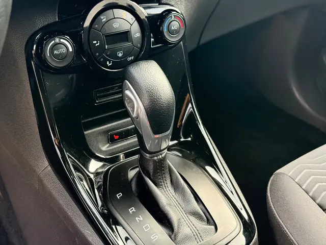 Ford Fiesta 1.0 EcoBoost Titanium automaat 2014 Benzine 10