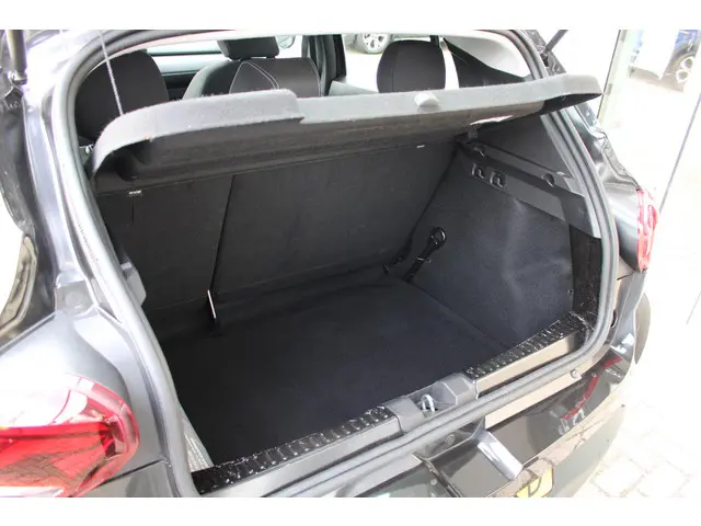 Dacia Sandero Stepway 1.0 TCe 90 Comfort 2021 Benzine 9