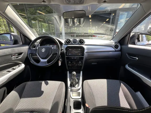 Suzuki Vitara 1.6 Exclusive 2016 Benzine 3