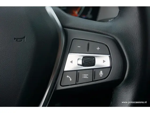 BMW 1 Serie 118i Exec 2020 Benzine 17