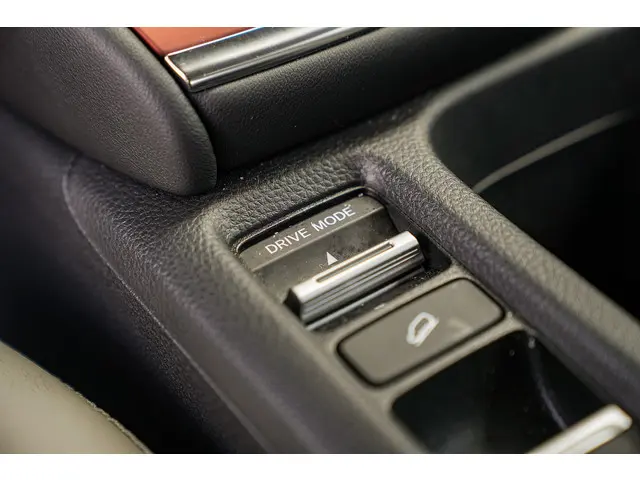Honda HR-V 1.5i e:HEV ADVANCE STYLE 2024 Hybride Benzine 21