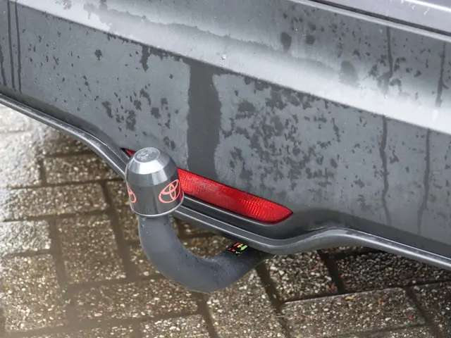 Toyota C-HR 1.8 Hybrid Dynamic 2018 Hybride Benzine 9