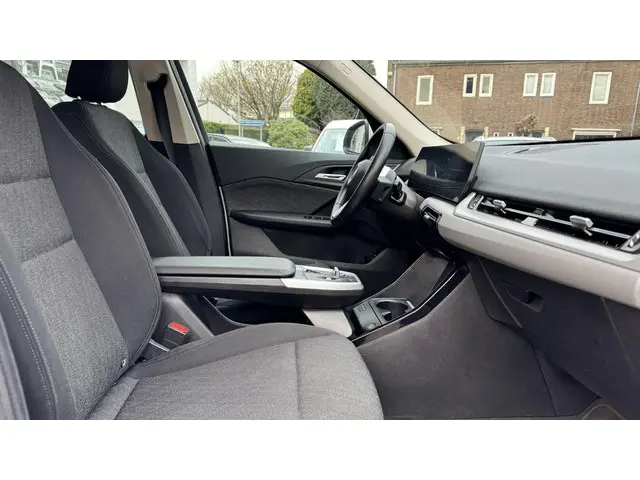 BMW iX1 xDrive30 Launch Edition 67 kWh 2023 Elektrisch 17