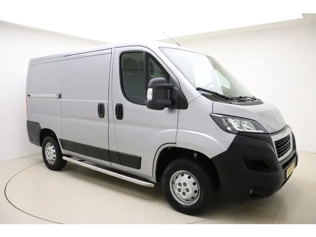 Peugeot Boxer 330 2.2 BlueHDi L1H1 Premium 2020 Diesel 4