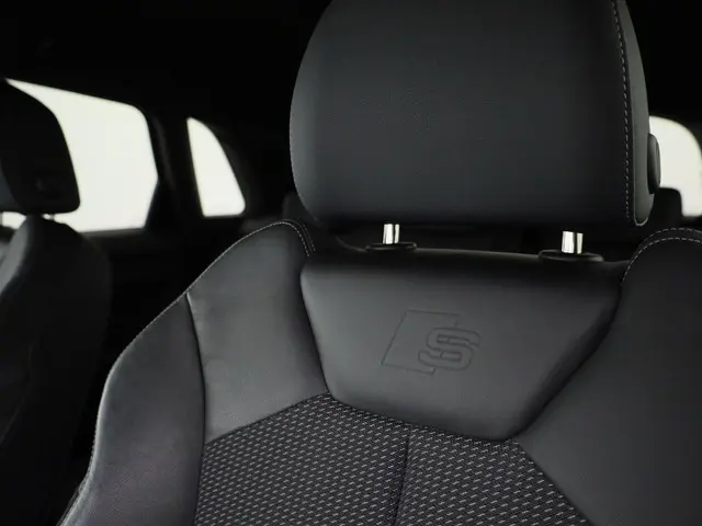 Audi Q3 45 TFSIe 180kW/245PK S-Line 2022 Hybride Benzine 17