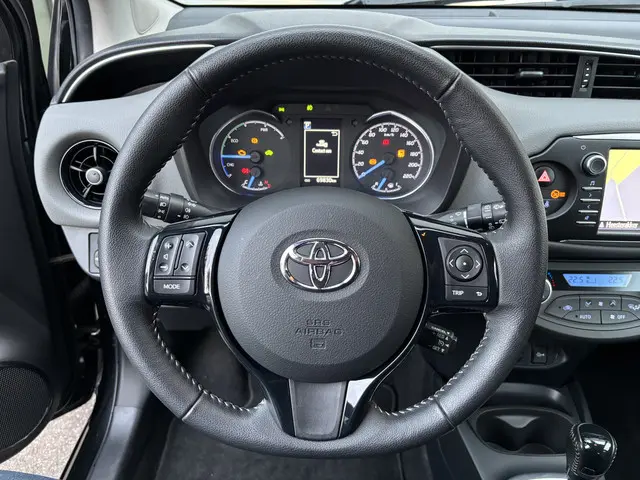 Toyota Yaris 1.5 Hybrid Dynamic 2019 Hybride Benzine 22