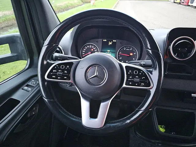 Mercedes-Benz Sprinter 317 2021 Diesel 12