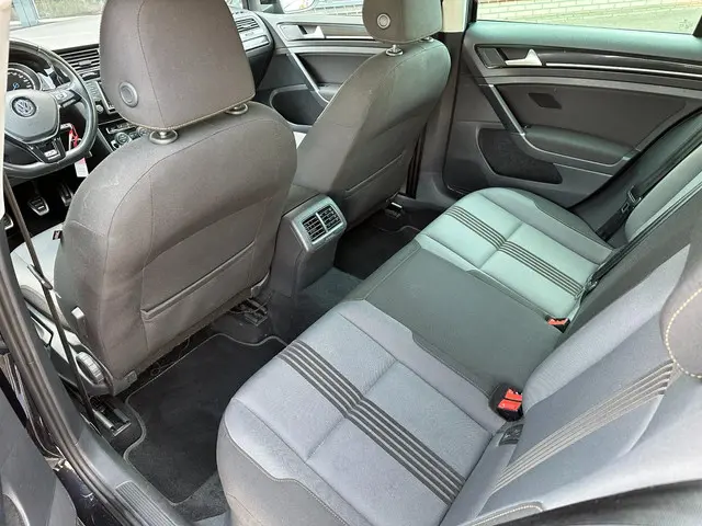 Volkswagen Golf 1.2 TSI Connected Series 2016 Benzine 27