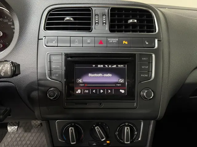 Volkswagen Polo 1.2 TSI Bluemotion 2014 Benzine 14