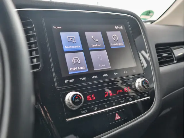 Mitsubishi Outlander 2.4 PHEV Pure 2021 Hybride Benzine 17