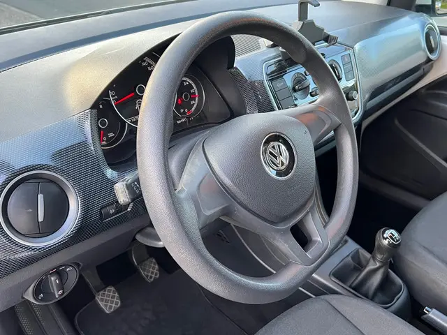 Volkswagen up! 1.0 BMT move up! NL-AUTO-NAP. 2017 Benzine 12