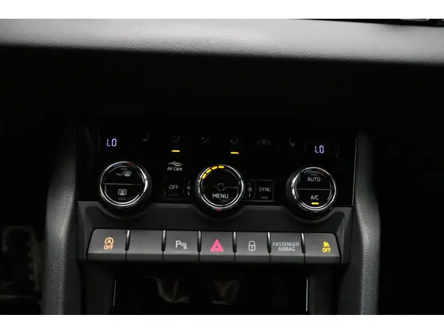 Škoda Karoq 1.5 TSI ACT Sportline Business 2020 Benzine 22