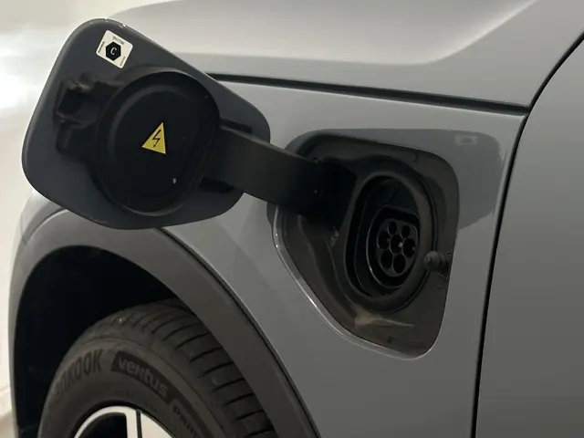 Volvo XC40 1.5 T4 Recharge R-Design 2021 Hybride Benzine 29