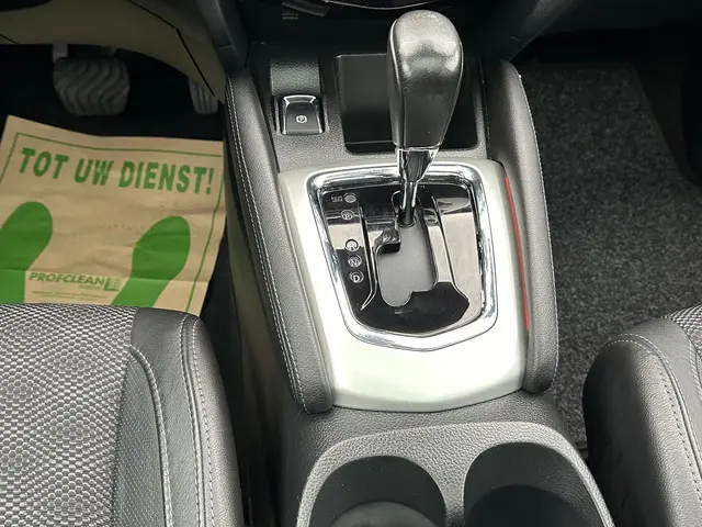 Nissan QASHQAI 1.2 Tekna 2014 Benzine 18