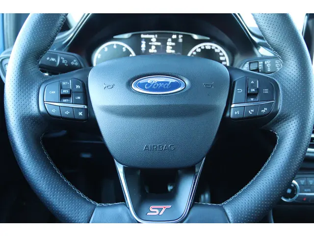 Ford Fiesta 1.5 ECOBOOST ST-3 200PK 2019 Benzine 24