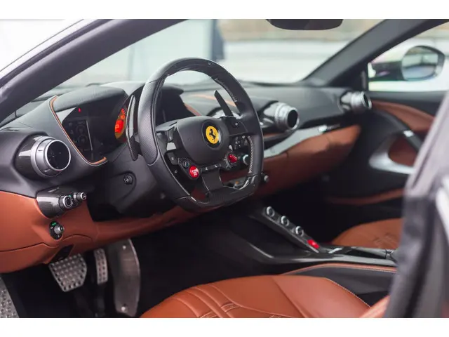 Ferrari 812 Superfast 6.5 V12 HELE 2020 Benzine 19