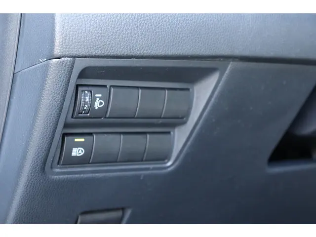 Toyota Yaris 1.5 Hybrid Active 2022 Hybride Benzine 8