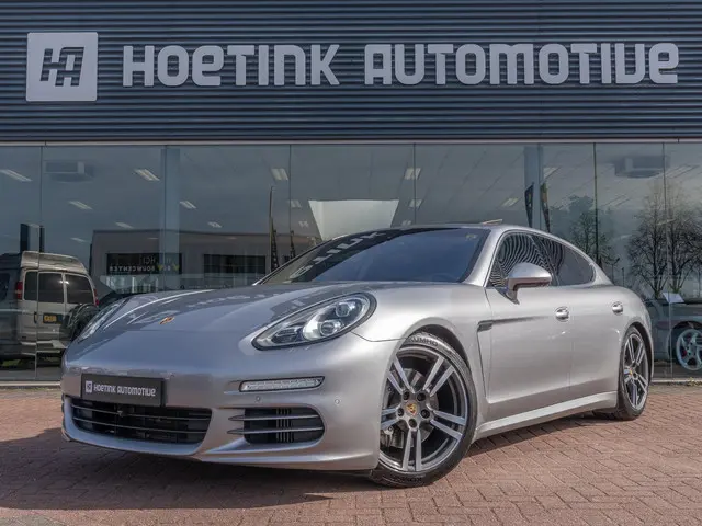 Porsche Panamera 3.0 4S 2015 Benzine