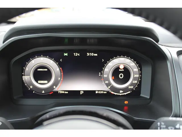 Nissan QASHQAI 1.3 MHEV Xtronic Tekna + 2025 Benzine 12