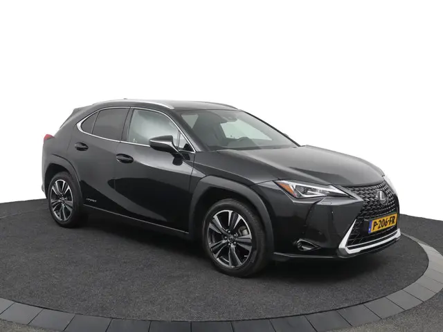 Lexus UX 250h Preference Line 2022 Hybride Benzine 14