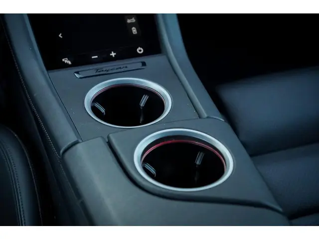 Porsche Taycan Turbo 93 kWh 2020 Elektrisch 39