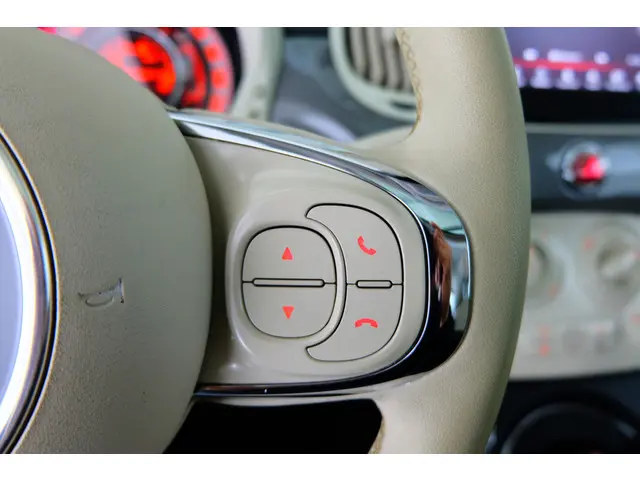 Fiat 500 1.2 Lounge 2019 Benzine 18