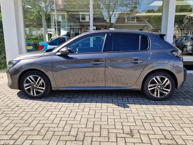 Peugeot 208 1.2 PureTech Blue Lease Allure 2020 Benzine 27